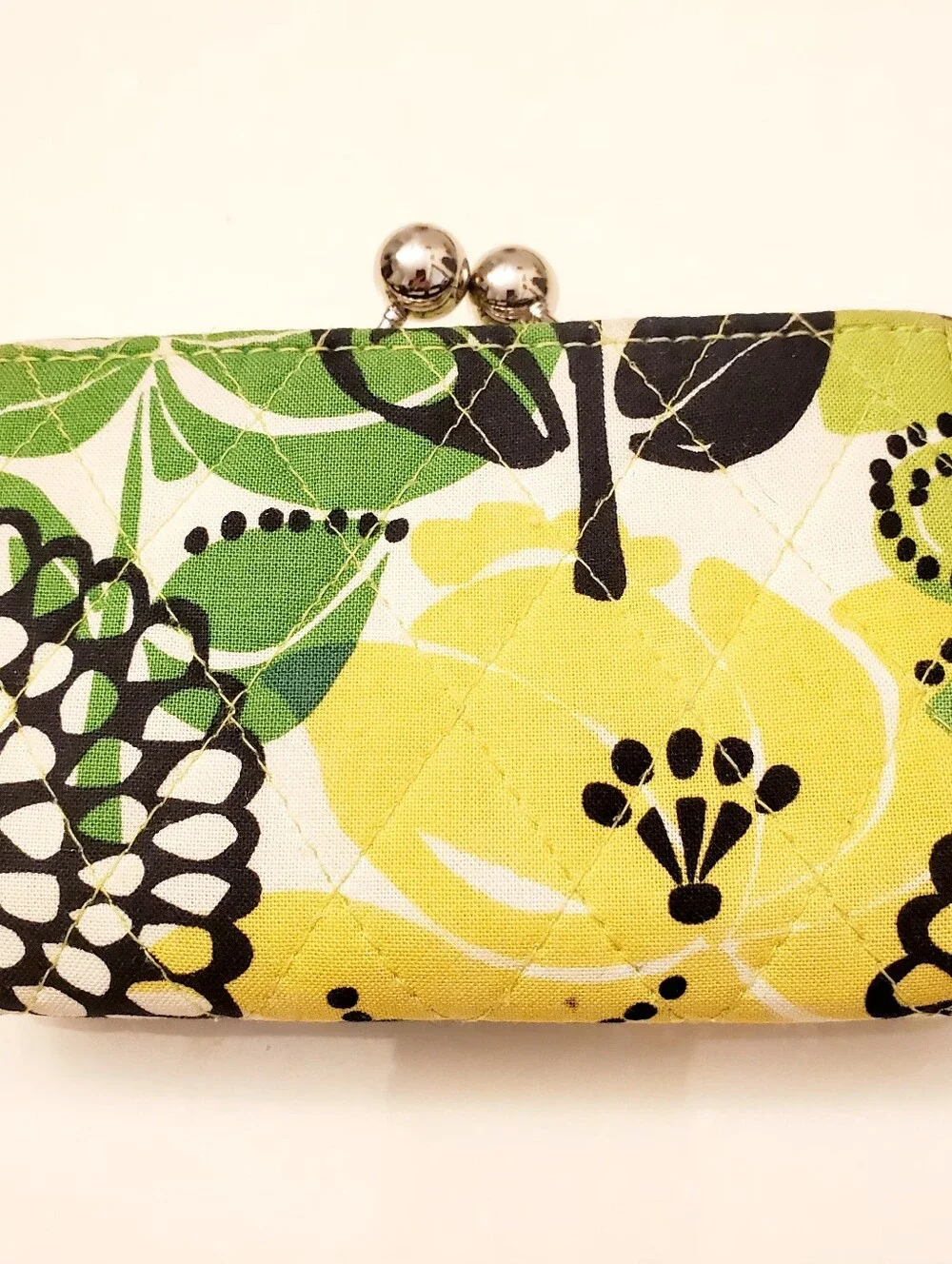 VERA BRADLEY Quilted Floral Kiss-Lock ladies Wallet, Yellow, Green & Blue - Picture 3 of 9